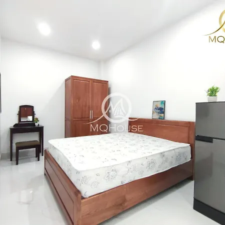 Moonstay
